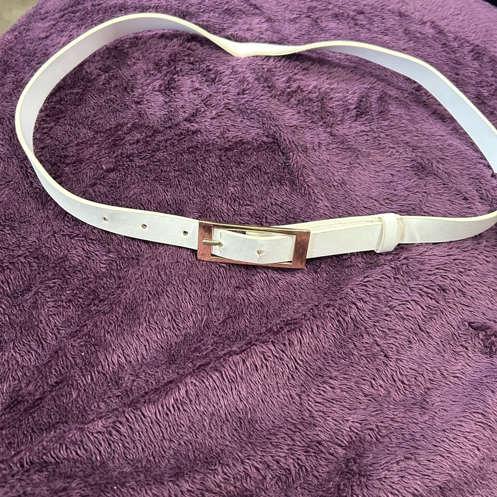 Elegant White Belt with Gold Buckle